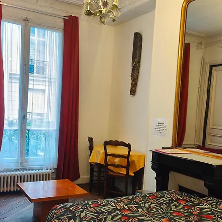 2 For Rent With Shared Bathroom And Toilets *